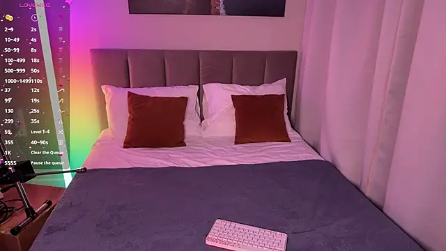 Snapshot of Walt_Enjoy chatting on 11-07-25, 03:45 Walt Enjoy online show from 11-07-25, 03:45