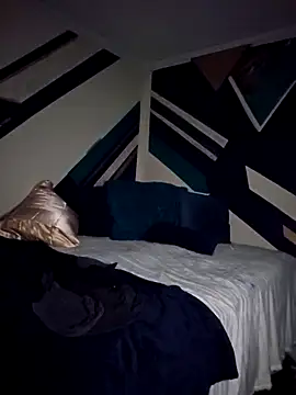 carolinaskarma online show from 12-16-25, 10:53