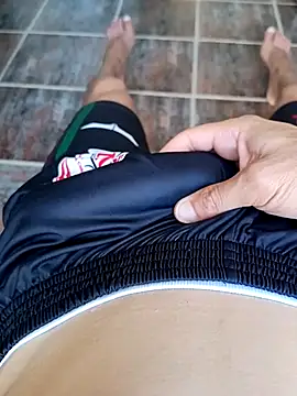 Snapshot of paubabando_ chatting on 03-05-25, 04:35 paubabando  online show from 03-05-25, 04:35