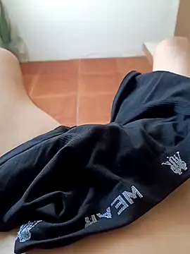 Snapshot of paubabando_ chatting on 03-08-25, 01:25 paubabando  online show from 03-08-25, 01:25