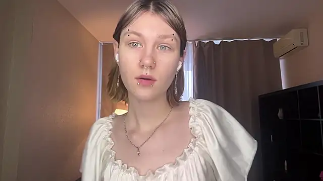 MoiraHavins online show from 02-14-26, 06:32