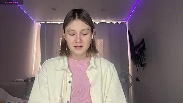 MoiraHavins online show from 03-12-26, 06:08