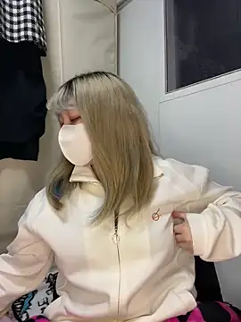 Snapshot of YUNA-yuna chatting on 01-15-25, 02:02 YUNA-yuna online show from 01-15-25, 02:02