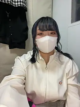 Snapshot of YUNA-yuna chatting on 01-25-25, 01:19 YUNA-yuna online show from 01-25-25, 01:19