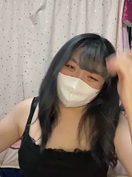 Snapshot of YUNA-yuna chatting on 02-13-25, 01:59 YUNA-yuna online show from 02-13-25, 01:59