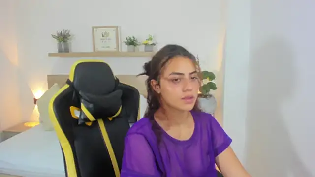 yaya23x online show from 12-20-24, 07:07