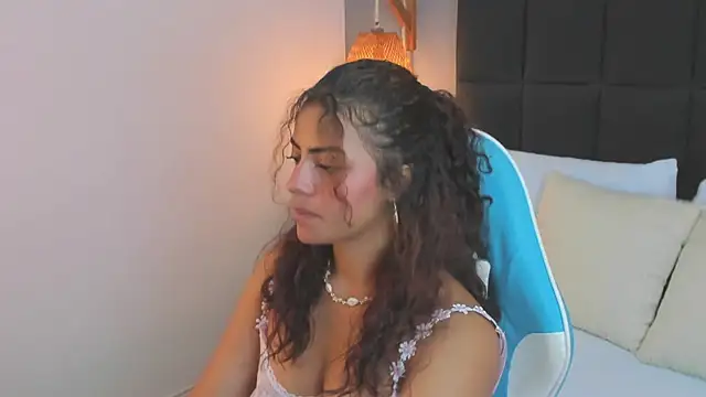 yaya23x online show from 02-15-25, 12:11