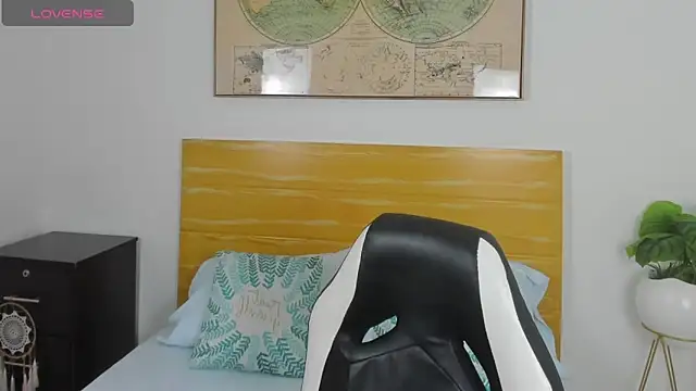 yaya23x online show from 03-01-25, 12:12