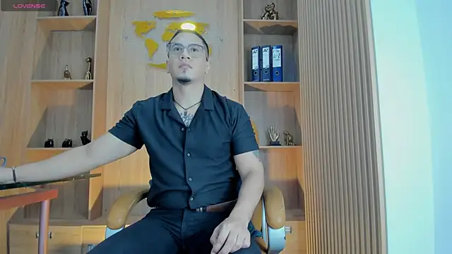 JoshMillerr  online show from 07-01-26, 11:34