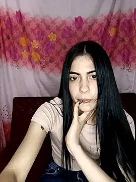 Snapshot of DanielaySeba chatting on 02-05-25, 02:51 DanielaySeba online show from 02-05-25, 02:51
