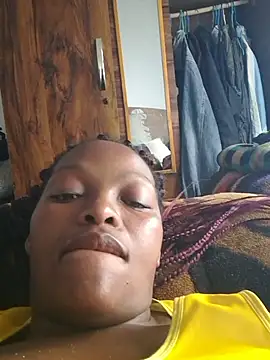 Snapshot of wet_Lips_x_x chatting on 12-21-24, 02:58 wet Lips x x online show from 12-21-24, 02:58