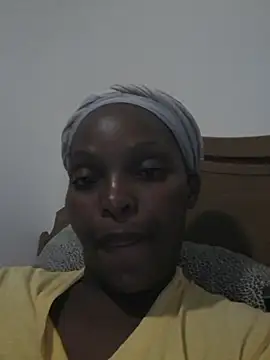Snapshot of wet_Lips_x_x chatting on 12-29-24, 05:33 wet Lips x x online show from 12-29-24, 05:33