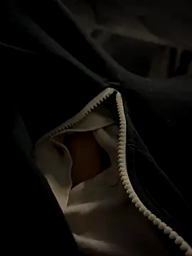 Snapshot of EhemannTotti chatting on 10-26-25, 10:04 EhemannTotti online show from 10-26-25, 10:04