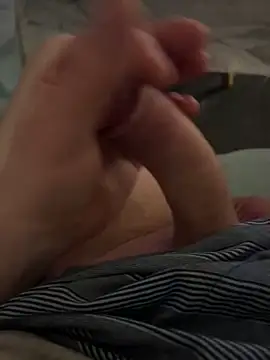 Snapshot of EhemannTotti chatting on 03-27-26, 11:48 EhemannTotti online show from 03-27-26, 11:48