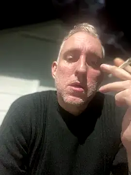 Snapshot of FrankJake99 chatting on 09-13-25, 07:24 FrankJake99 online show from 09-13-25, 07:24