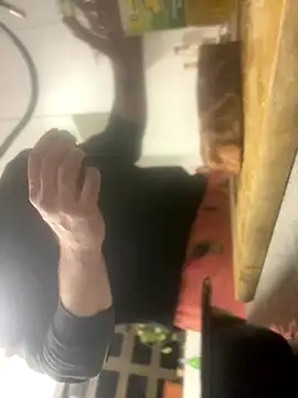 Snapshot of FrankJake99 chatting on 10-19-25, 10:43 FrankJake99 online show from 10-19-25, 10:43