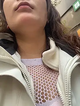 ChuChu1991 online show from 12-18-25, 12:17