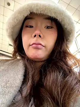 Snapshot of ChuChu1991 chatting on 01-13-26, 02:17 ChuChu1991 online show from 01-13-26, 02:17