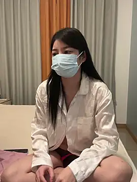 Snapshot of lululu-sweet chatting on 12-29-24, 02:42 lululu-sweet online show from 12-29-24, 02:42