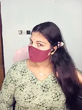 Hot-Angel  online show from 11-04-25, 03:00