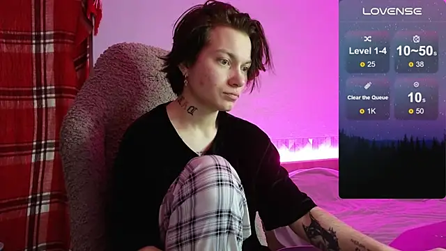 Snapshot of esajukyy chatting on 11-08-25, 08:14 esajukyy online show from 11-08-25, 08:14