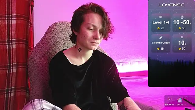 Snapshot of esajukyy chatting on 11-11-25, 01:33 esajukyy online show from 11-11-25, 01:33