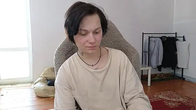 Snapshot of esajukyy chatting on 07-10-26, 02:27 esajukyy online show from 07-10-26, 02:27