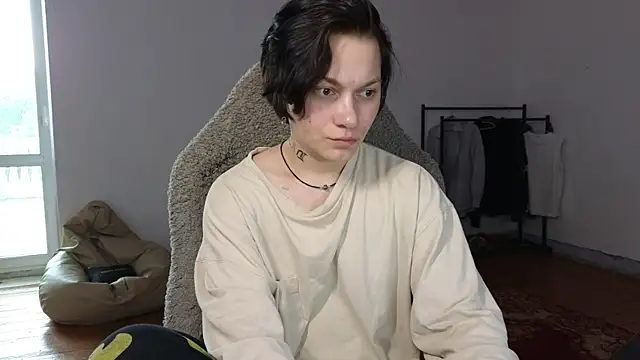 Snapshot of esajukyy chatting on 07-11-26, 08:50 esajukyy online show from 07-11-26, 08:50