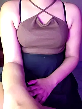 Snapshot of Olivia3 chatting on 02-15-25, 04:56 Olivia3 online show from 02-15-25, 04:56