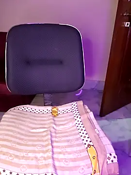 Snapshot of Olivia3 chatting on 09-18-25, 08:55 Olivia3 online show from 09-18-25, 08:55