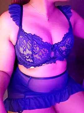 Snapshot of Olivia3 chatting on 09-21-25, 07:26 Olivia3 online show from 09-21-25, 07:26