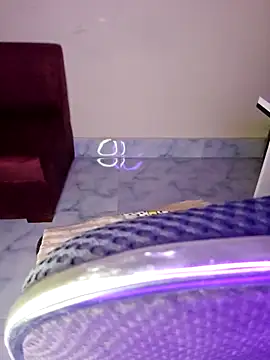 Snapshot of Olivia3 chatting on 10-13-25, 09:59 Olivia3 online show from 10-13-25, 09:59