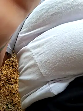 Snapshot of chubby_sexy_big_tits chatting on 03-21-25, 07:46 chubby sexy big tits online show from 03-21-25, 07:46