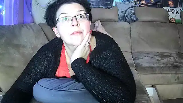 MissSharp online show from 12-27-24, 09:54