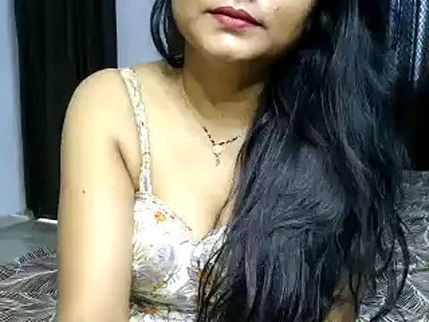 Snapshot of Hritvika chatting on 04-15-26, 03:57 Hritvika online show from 04-15-26, 03:57