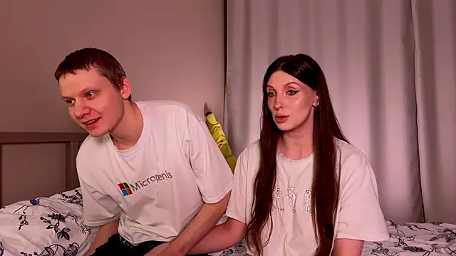 Snapshot of eternal_dream_ chatting on 02-25-25, 08:19 eternal dream  online show from 02-25-25, 08:19