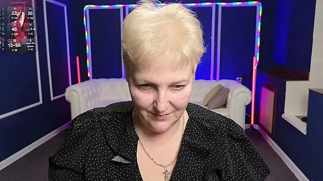 Snapshot of Sandra_Snow chatting on 01-19-25, 03:42 Sandra Snow online show from 01-19-25, 03:42