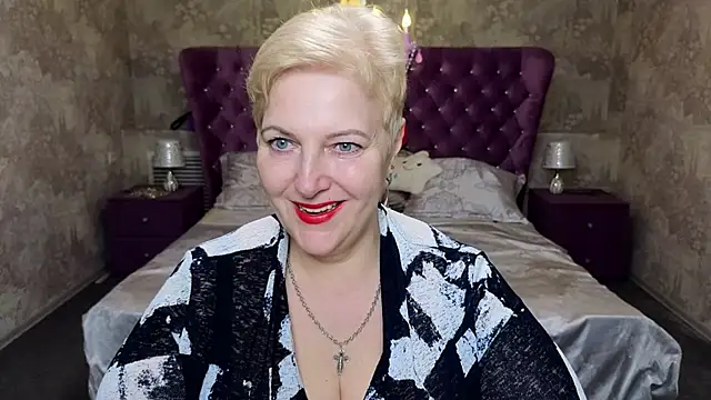 Snapshot of Sandra_Snow chatting on 02-26-25, 02:36 Sandra Snow online show from 02-26-25, 02:36