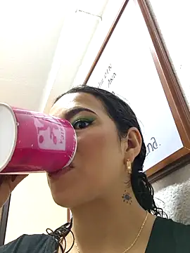 Noah Jhonson online show from 04-23-26, 01:13