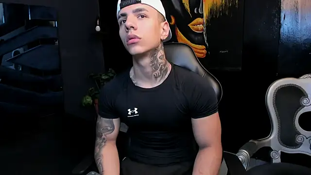 Flynn Riider online show from 10-30-25, 05:13