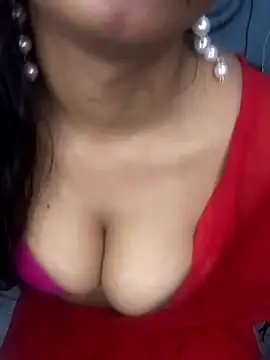 Snapshot of hinaa_khan chatting on 02-12-25, 03:05 hinaa khan online show from 02-12-25, 03:05