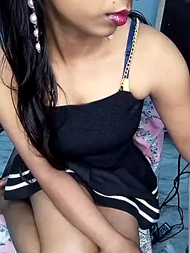 Snapshot of hinaa_khan chatting on 02-16-25, 08:21 hinaa khan online show from 02-16-25, 08:21