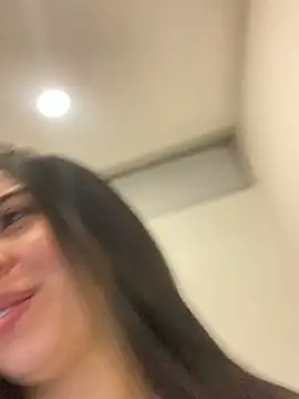 Snapshot of Zoee_t chatting on 01-18-26, 04:38 Zoee t online show from 01-18-26, 04:38