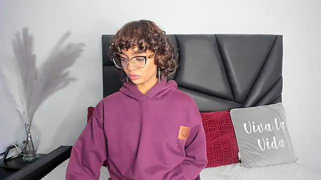 slutty venus online show from 09-24-25, 07:39