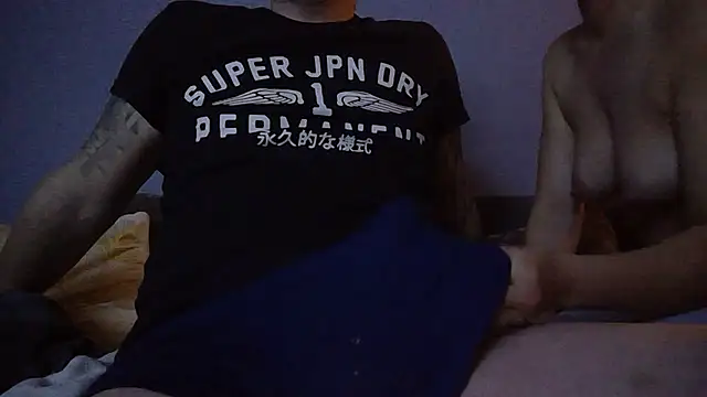 Snapshot of Tigerpussy_delux chatting on 12-15-24, 08:58 Tigerpussy delux online show from 12-15-24, 08:58