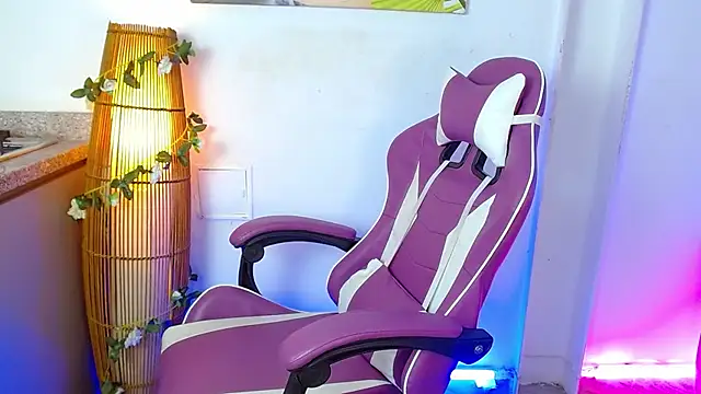 georgina lulu online show from 01-16-25, 07:31