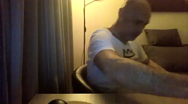 Avamereandmikel online show from 03-23-25, 12:04