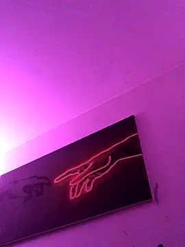 Snapshot of Avamereandmikel chatting on 11-01-25, 04:25 Avamereandmikel online show from 11-01-25, 04:25