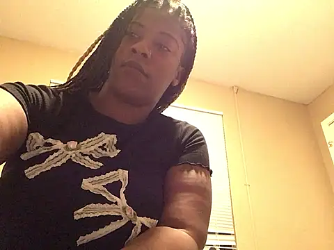 Snapshot of Eboni03 chatting on 12-15-24, 12:07 Eboni03 online show from 12-15-24, 12:07