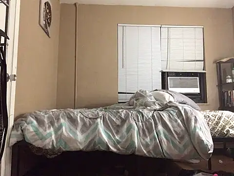 Snapshot of Eboni03 chatting on 02-03-25, 04:46 Eboni03 online show from 02-03-25, 04:46